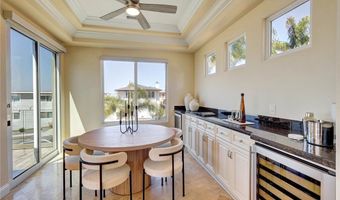 135 Redwood, Carlsbad, CA 92008