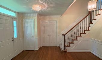 3502 HOLLY Rd, Annandale, VA 22003