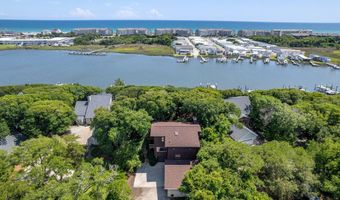 113 Hoop Pole Creek Dr, Atlantic Beach, NC 28512