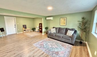1191 N Lawrence Hollow Dr, Bloomfield, IN 47424