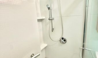 117 Wolcott Ave, Middletown, RI 02842
