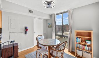 4500 S FOUR MILE RUN Dr 222, Arlington, VA 22204