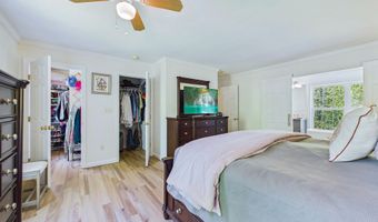 40 Meadow Dr, Bar Harbor, ME 04609