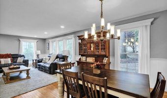 13 IRON Cir, Reading, PA 19607