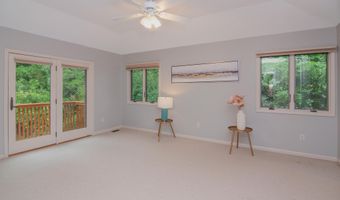 588 Green Rd, Ann Arbor, MI 48105