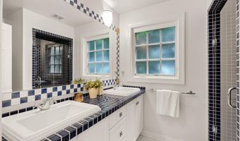 5606 WILSON Ln, Bethesda, MD 20814