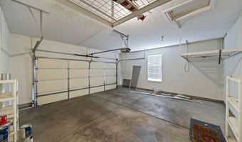 5939 Naughten Pond Dr, Columbus, OH 43213