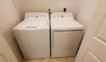 1354 Fox Pointe Cir, Ann Arbor, MI 48108