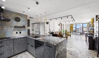 20379 W Country Club Dr 2333, Aventura, FL 33180