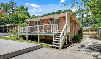 2821 Laurel Ridge Dr, Decatur, GA 30033