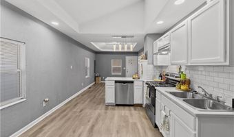 2611 NE Ingram St, Avondale, MO 64117