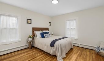 461 River Rd, Lincoln, RI 02865