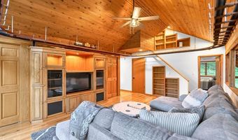 927 Wilkins Hollow Rd, Addison, PA 15411