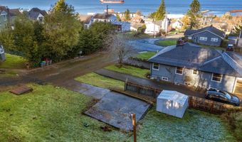 836 33RD St, Astoria, OR 97103
