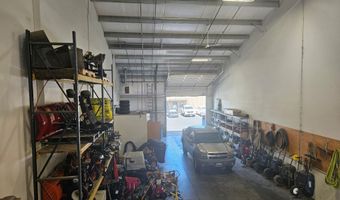 840 SE Woodland Blvd 115, Bend, OR 97702