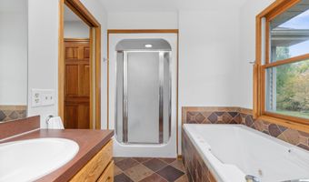 2197 Knollpoint Dr NE, Ada, MI 49301