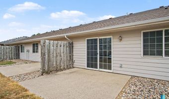 412 N 9th Ave, Brandon, SD 57005