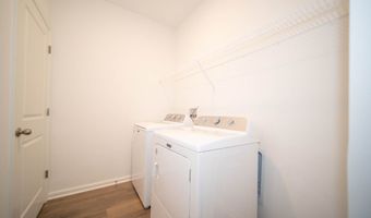 8094 Wesleyan Dr, Avon, IN 46123