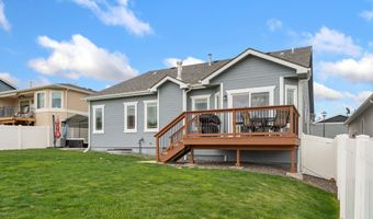 5236 SHADOW ROCK Dr, Cheyenne, WY 82009