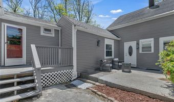 19 Hardwick St, Cumberland, RI 02864
