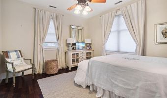 5823 GOLDSBORO Rd, Bethesda, MD 20817