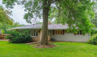 5241 Dommers Dr, Fitchburg, WI 53711