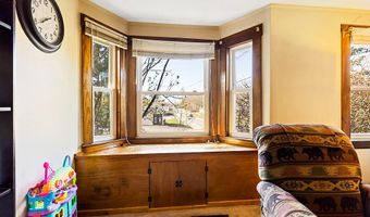 157 Riverside Dr, Augusta, ME 04330