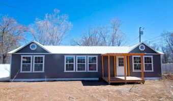 404 408 W 3rd St, Capitan, NM 88316
