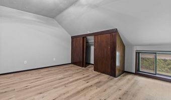 1903 E APPLE CREEK Rd, Appleton, WI 54913