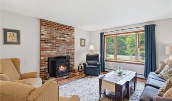 19 Mount Hygeia Rd, Foster, RI 02825