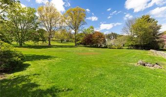 6 Baldwin Rd, Middletown, RI 02842