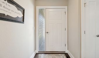 1337 S 7th St, Adel, IA 50003