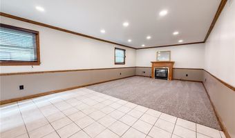 262 Idlewood Rd, Austintown, OH 44515