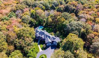 25 Westfield Dr, East Greenwich, RI 02818
