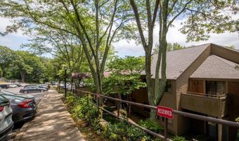 469 Centerville Rd 206, Warwick, RI 02886