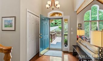 187 Cinnamon Fern Ln, Banner Elk, NC 28604