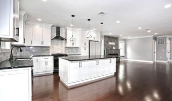 46 Phelps Ave, Bergenfield, NJ 07621
