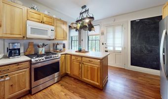 5 Pearl St, Brandon, VT 05733