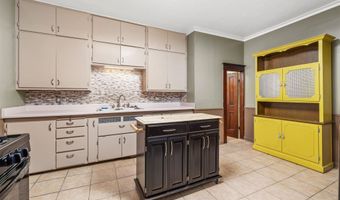 503 S Indiana Ave, Auburn, IN 46706