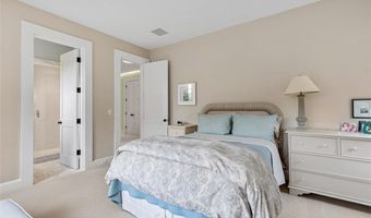 25 Walnut St, Jamestown, RI 02835