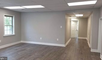 7361 MCWHORTER Pl 310, Annandale, VA 22003