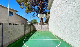 2246 Windsor Dr, Henderson, NV 89014