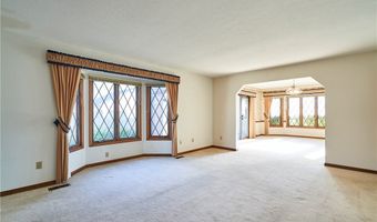 59 Tudor Ln, Kent, OH 44240