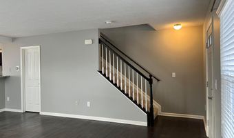 109 Gifford Rd 32, Columbus, OH 43235