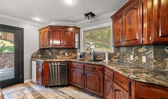 3910 Golf Course Dr, Alma, AR 72921