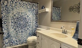 203 CEDARWOOD Ln, Antioch, IL 60002