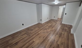 2 Dixon Rd, Danbury, CT 06811