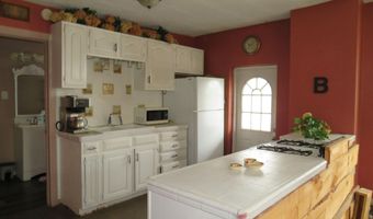 67 Bridge St, Amsterdam, NY 12010