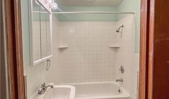 302 E Elmwood St, Arlington, MN 55307
