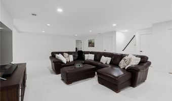 1007 28th St SW, Austin, MN 55912